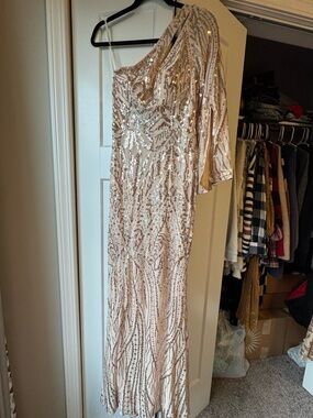 Elegant One-Shoulder Sequin Evening Gown in Blush